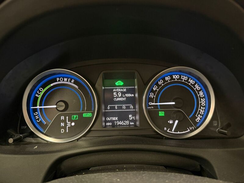 Toyota Auris vaihtoauto