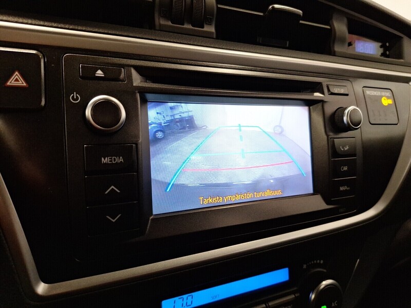 Toyota Auris vaihtoauto