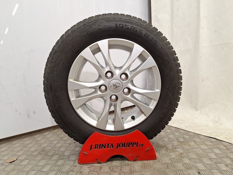 Toyota Auris vaihtoauto