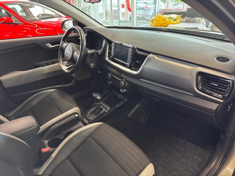 Kia Stonic vaihtoauto