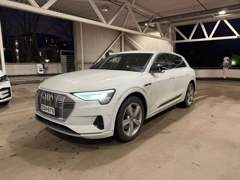 Audi e-tron vaihtoauto