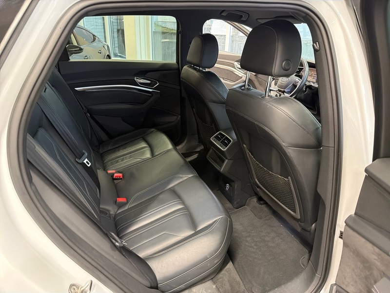 Audi e-tron vaihtoauto