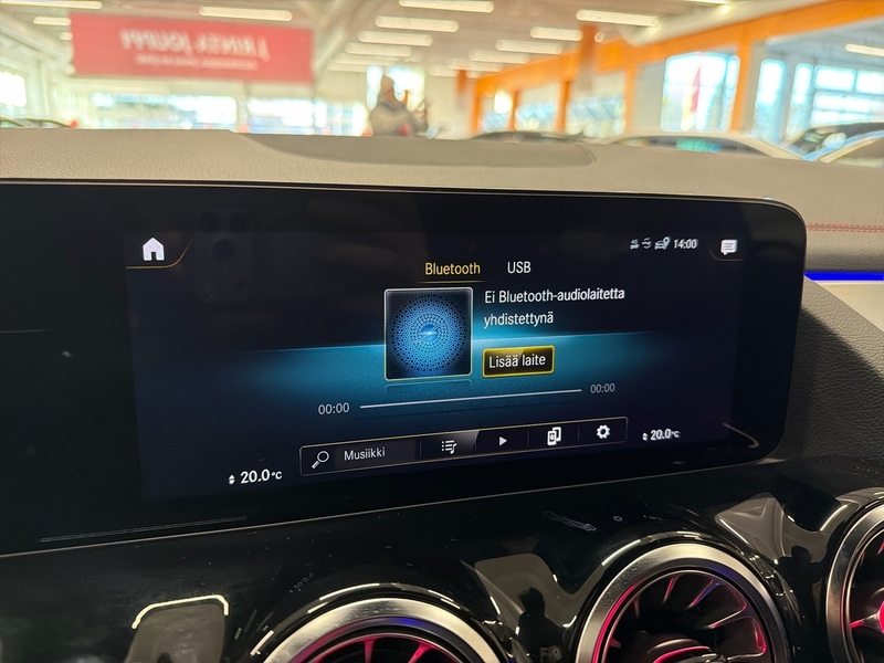 Mercedes-Benz EQA vaihtoauto