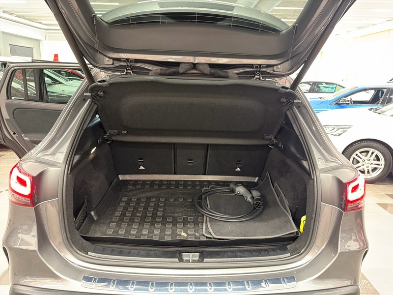 Mercedes-Benz EQA vaihtoauto