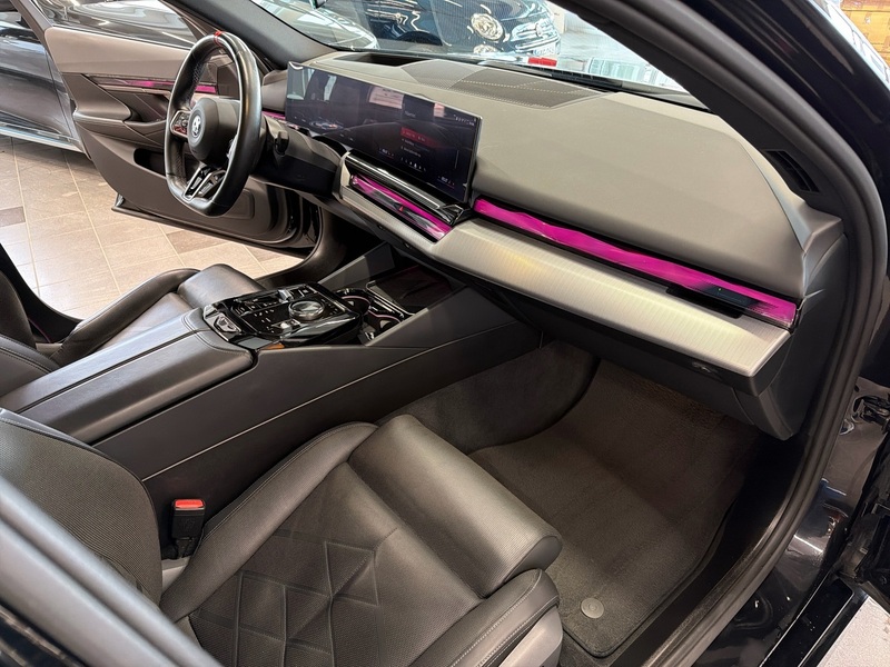 BMW i5 M60 vaihtoauto