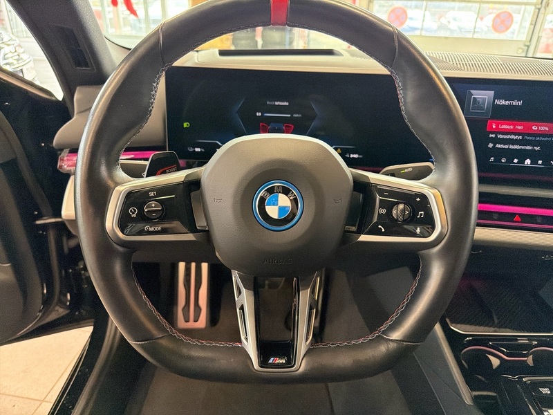 BMW i5 M60 vaihtoauto