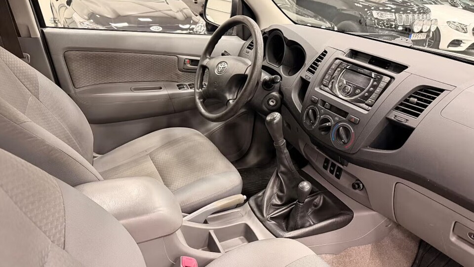 Toyota Hilux vaihtoauto