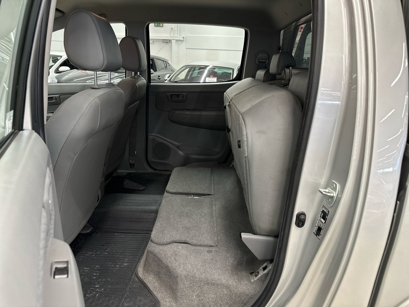 Toyota Hilux vaihtoauto