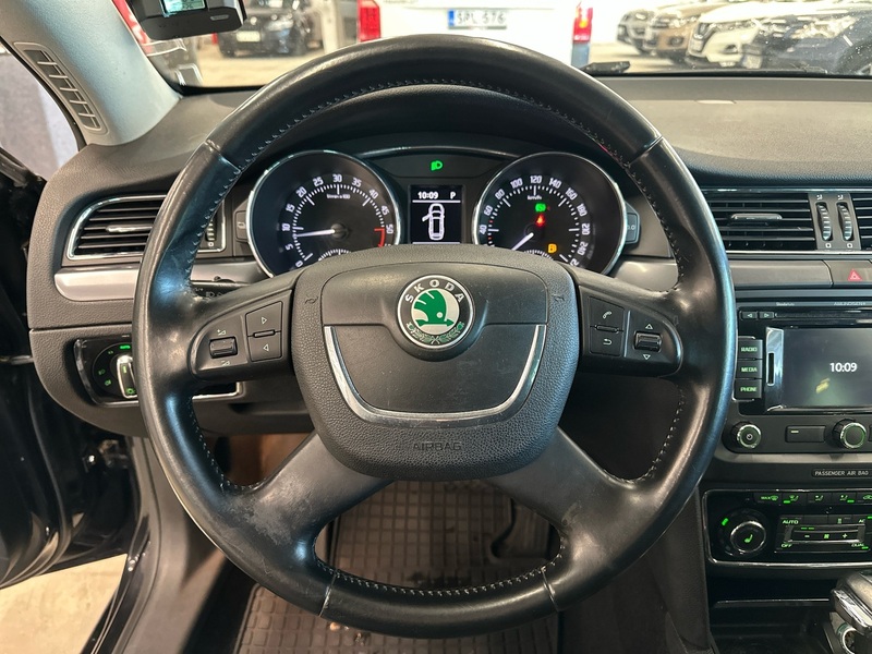 Skoda Superb vaihtoauto