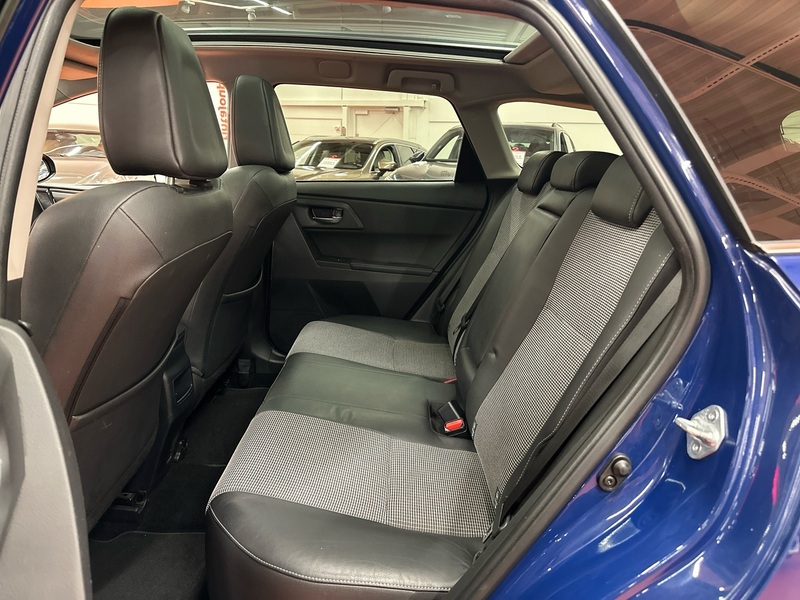 Toyota Auris vaihtoauto