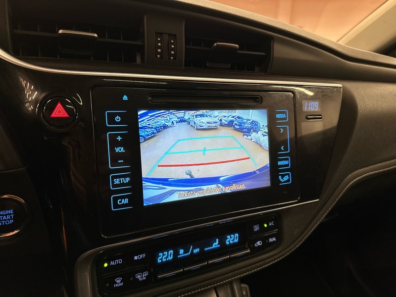 Toyota Auris vaihtoauto