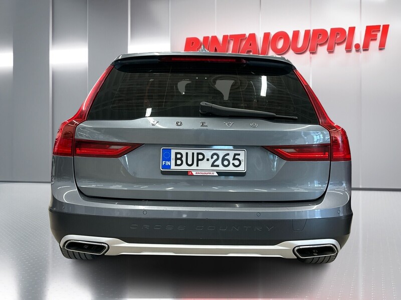 Volvo V90 Cross Country vaihtoauto