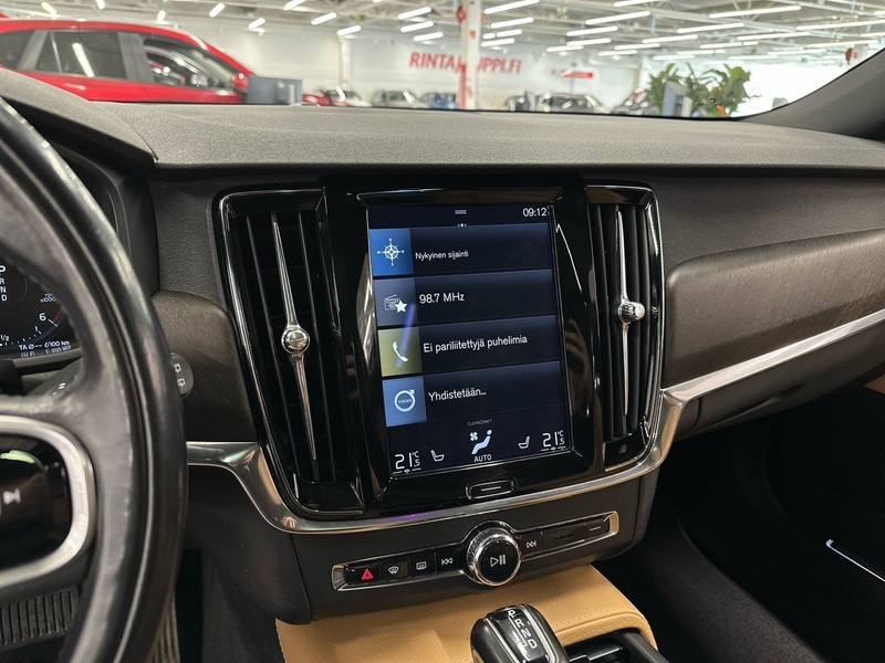 Volvo V90 Cross Country vaihtoauto