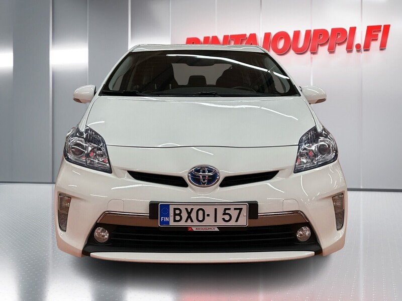 Toyota Prius Plug-in vaihtoauto