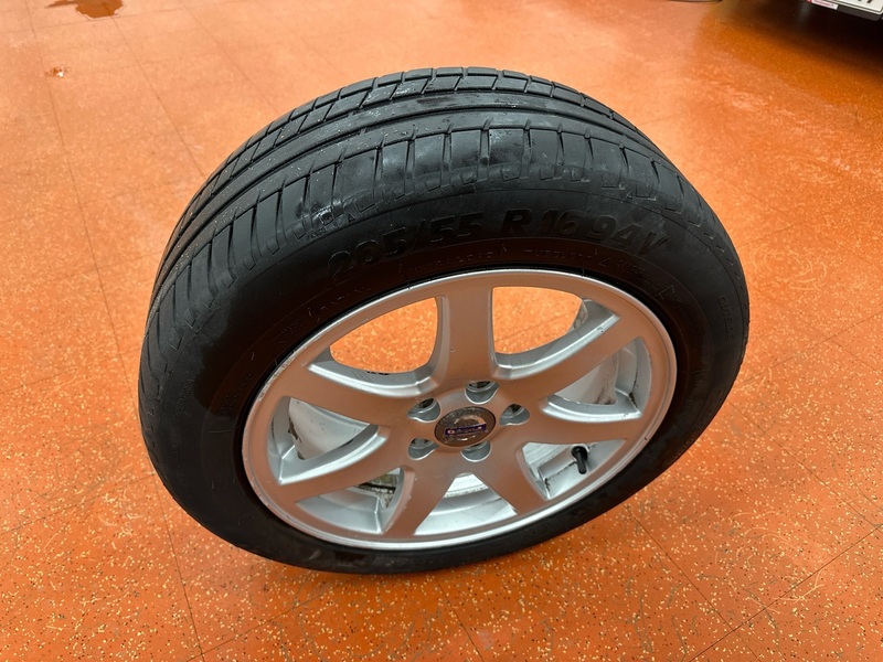 Volvo V70 vaihtoauto