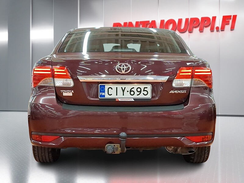 Toyota Avensis vaihtoauto