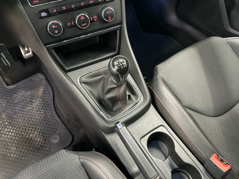 SEAT Leon ST vaihtoauto