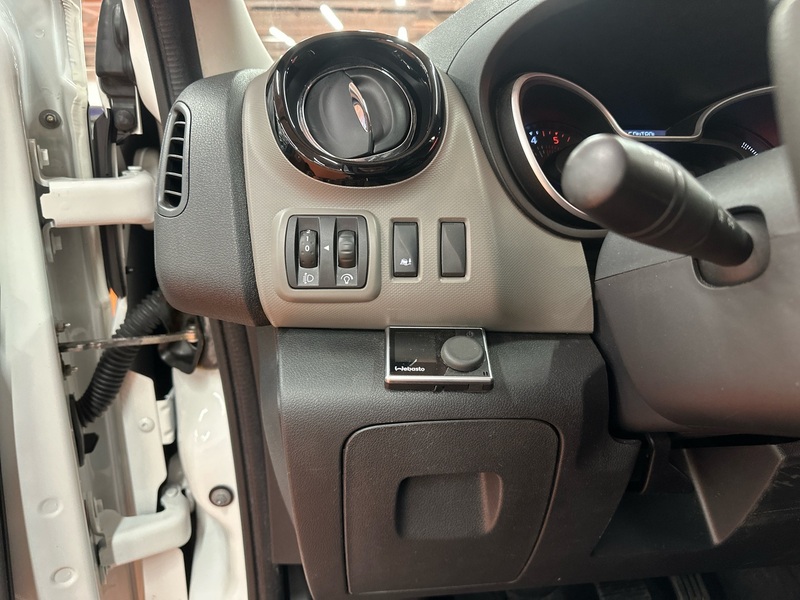 Nissan NV300 vaihtoauto