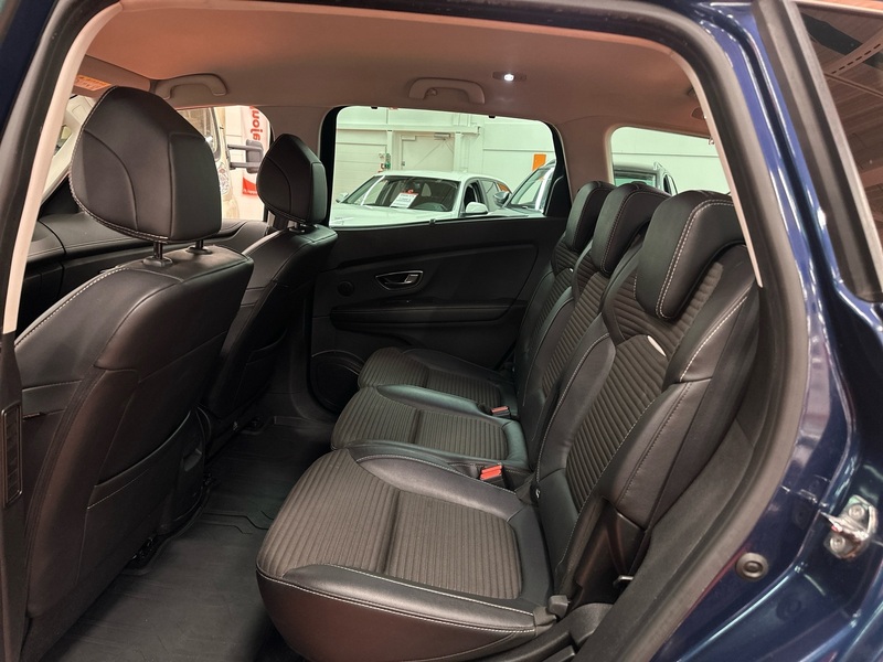 Renault Grand Scénic vaihtoauto