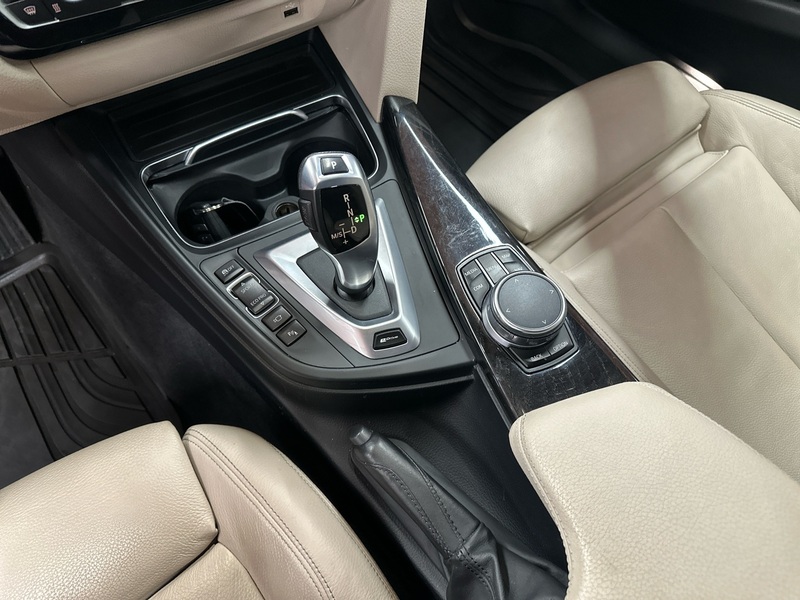 BMW 330 vaihtoauto