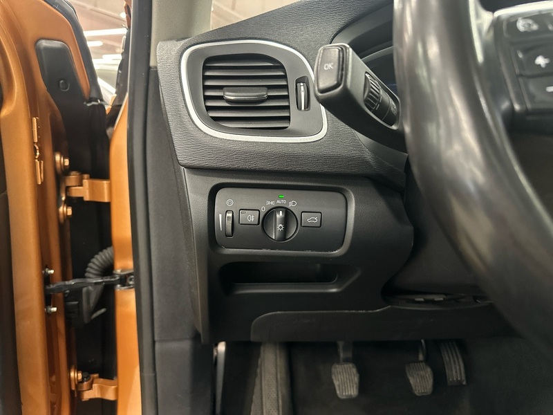 Volvo V40 vaihtoauto