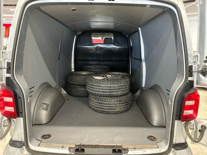 Volkswagen Transporter vaihtoauto