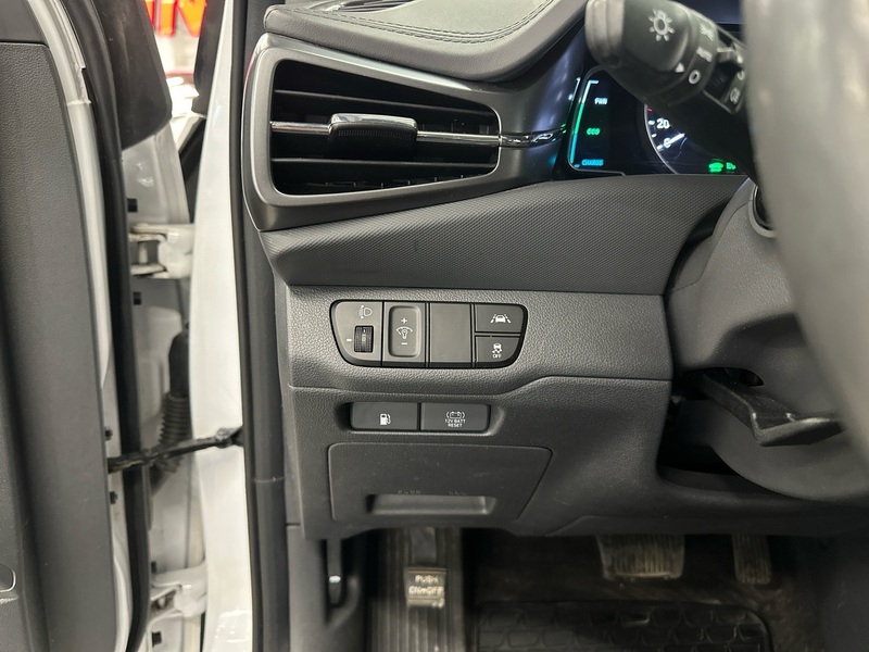 Hyundai IONIQ hybrid vaihtoauto