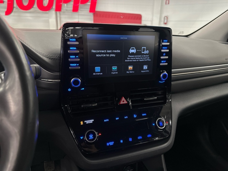 Hyundai IONIQ hybrid vaihtoauto