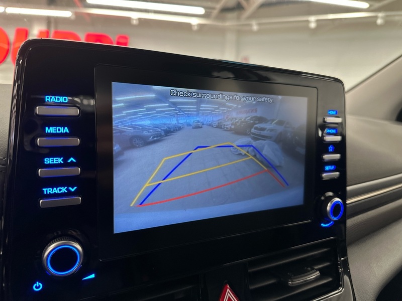 Hyundai IONIQ hybrid vaihtoauto