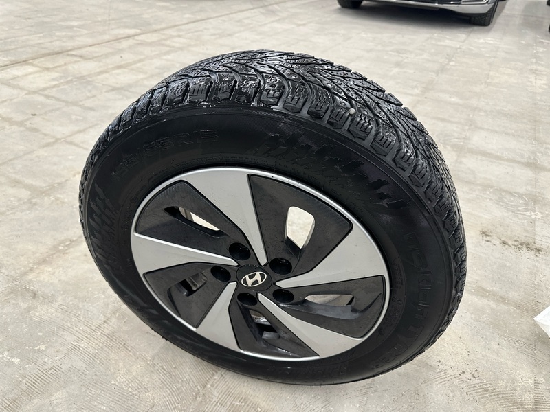 Hyundai IONIQ hybrid vaihtoauto