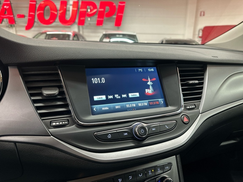 Opel Astra vaihtoauto