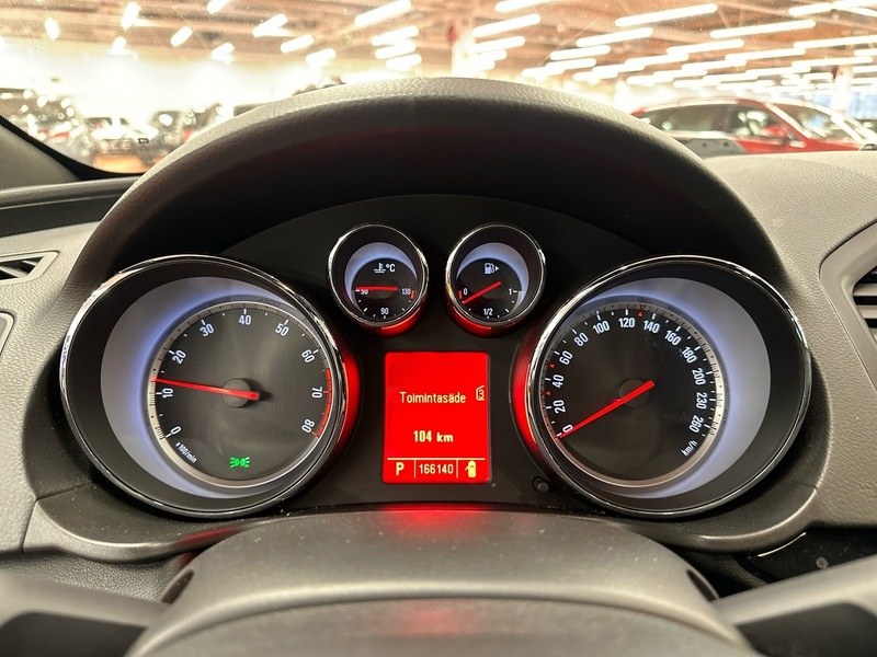 Opel Insignia vaihtoauto