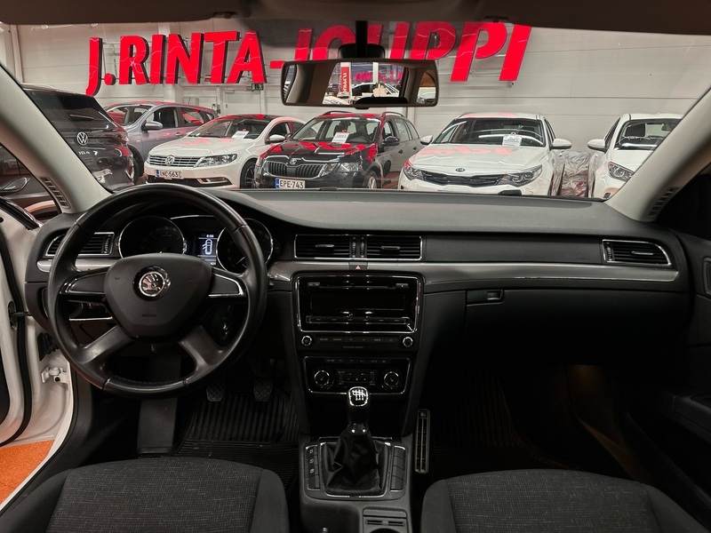 Skoda Superb vaihtoauto