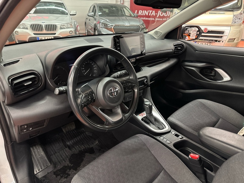 Toyota Yaris vaihtoauto