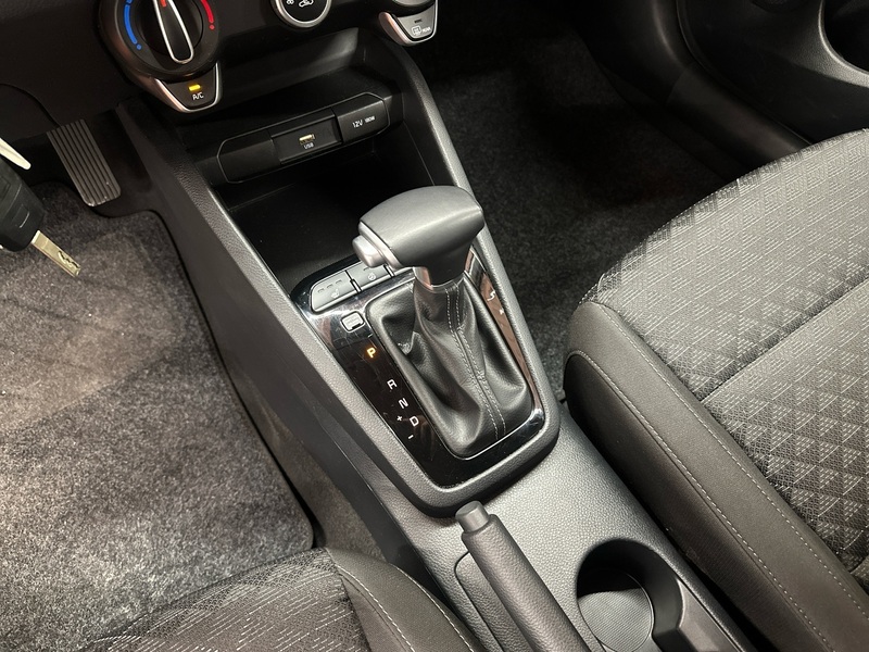 Kia Rio vaihtoauto