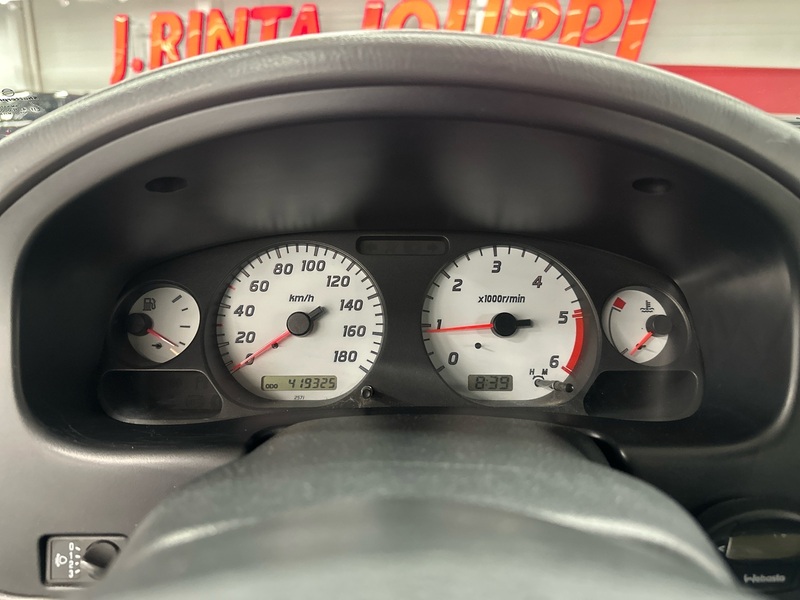 Nissan Navara vaihtoauto