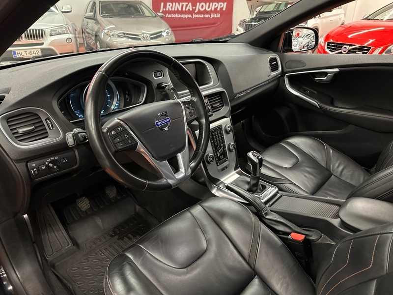 Volvo V40 Cross Country vaihtoauto