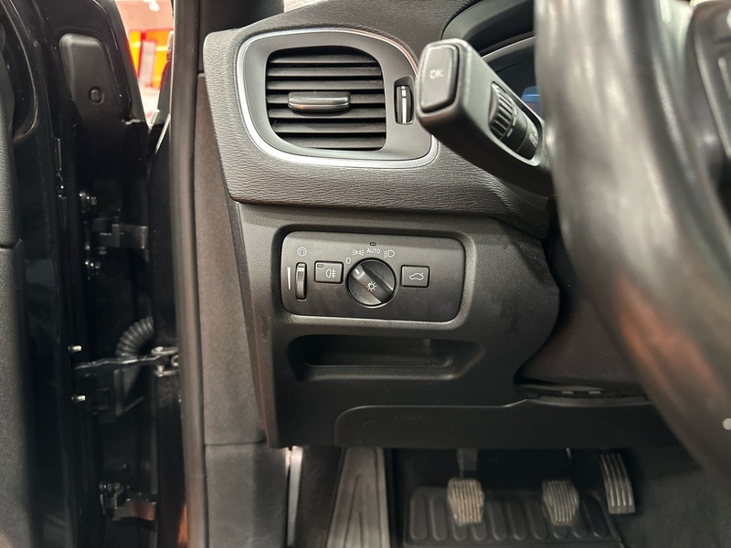 Volvo V40 Cross Country vaihtoauto