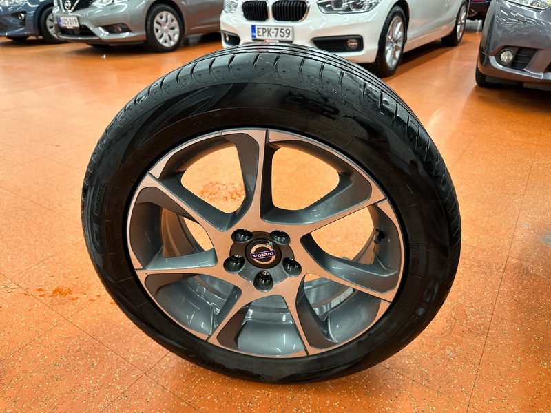 Volvo V40 Cross Country vaihtoauto