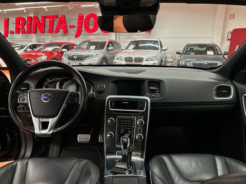 Volvo V60 vaihtoauto