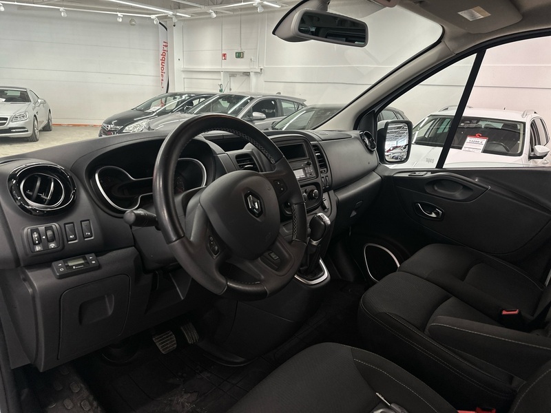 Renault Trafic Passenger vaihtoauto