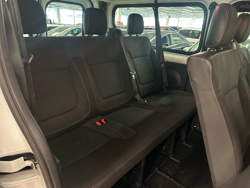 Renault Trafic Passenger vaihtoauto