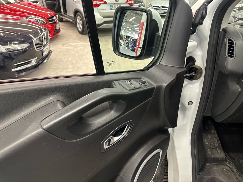 Renault Trafic Passenger vaihtoauto