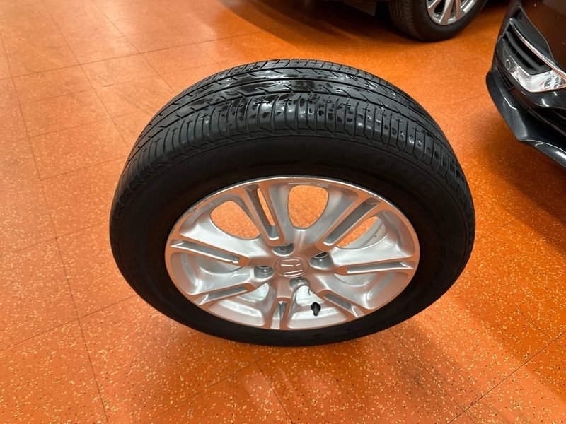 Honda Insight vaihtoauto