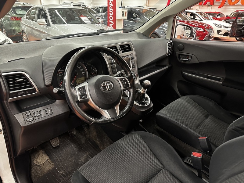Toyota Verso-S vaihtoauto