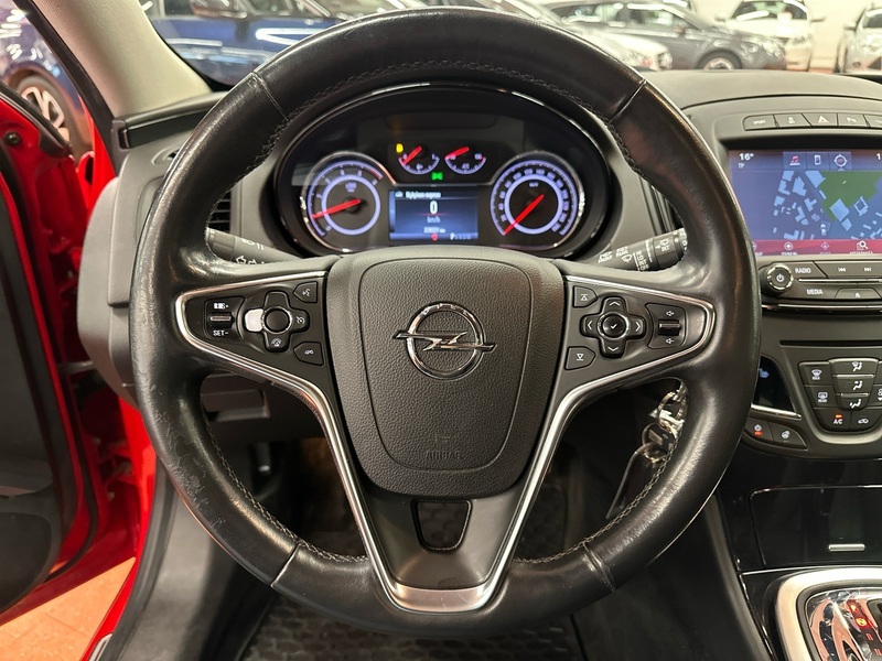 Opel Insignia vaihtoauto
