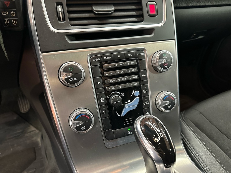 Volvo V60 Cross Country vaihtoauto