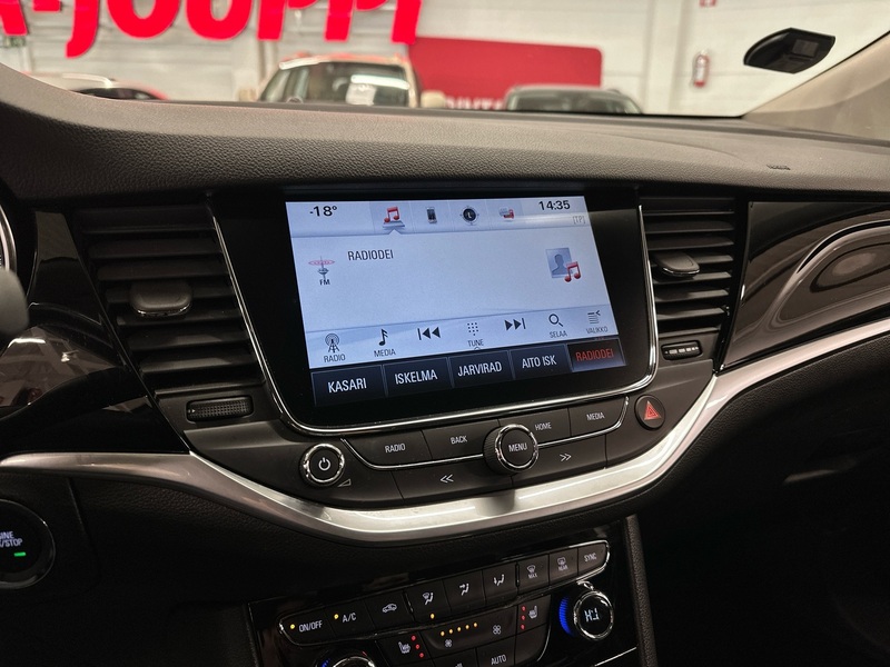 Opel Astra vaihtoauto