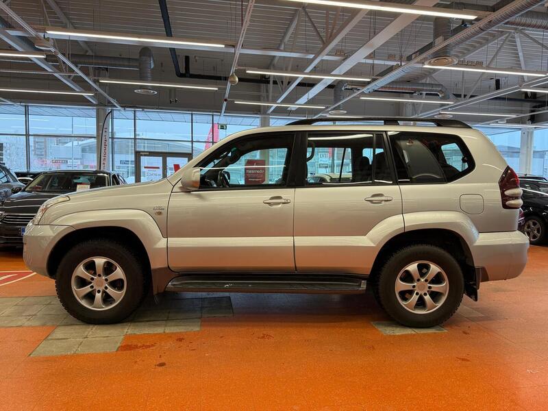 Toyota Land Cruiser vaihtoauto