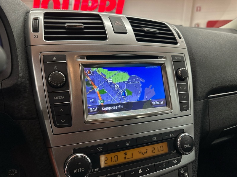 Toyota Avensis vaihtoauto